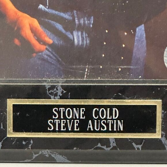 Vintage WWF Stone Cold Steve Austin Signed Framed Photo - Picture 2 of 9